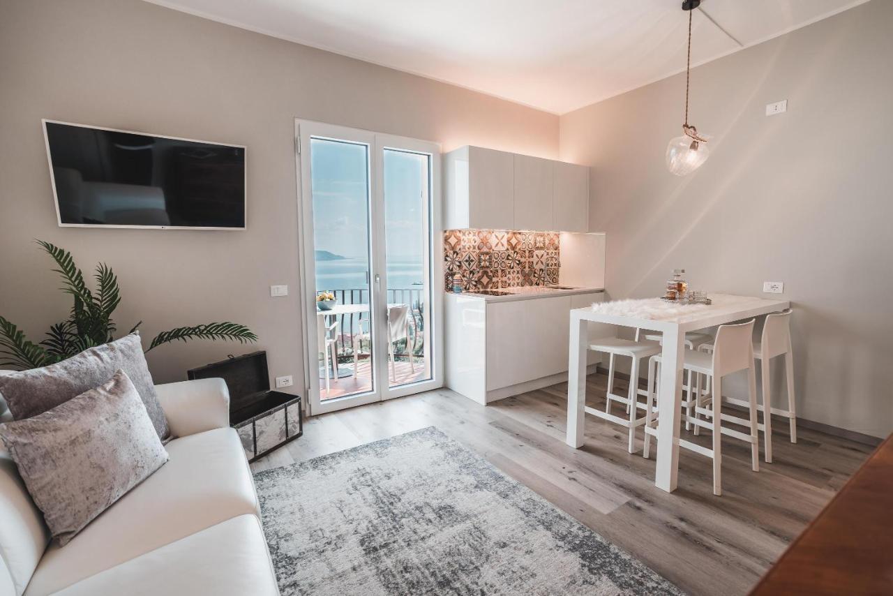 Ferienwohnung Montelago ガルニャーノ エクステリア 写真